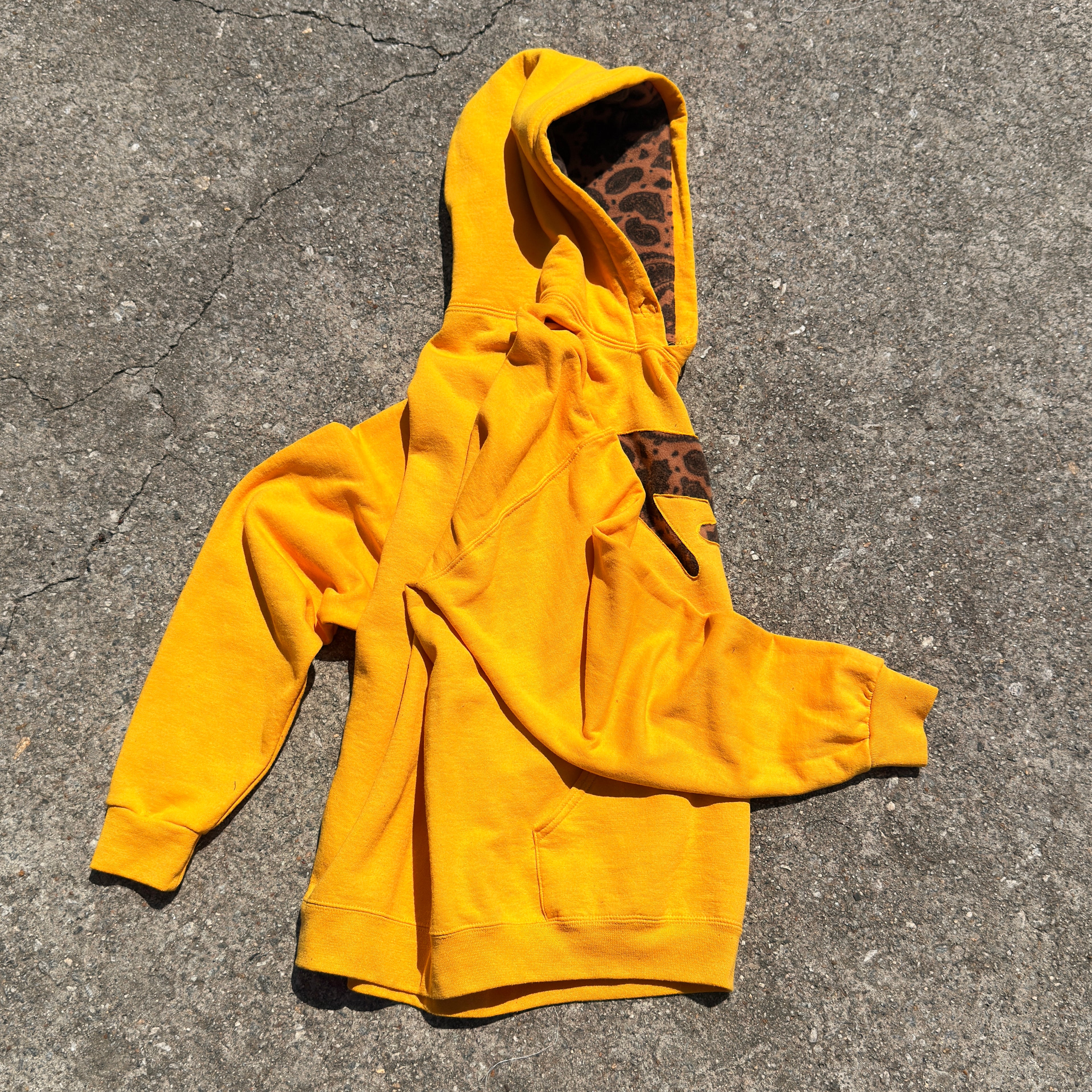yeloo süka hoodie