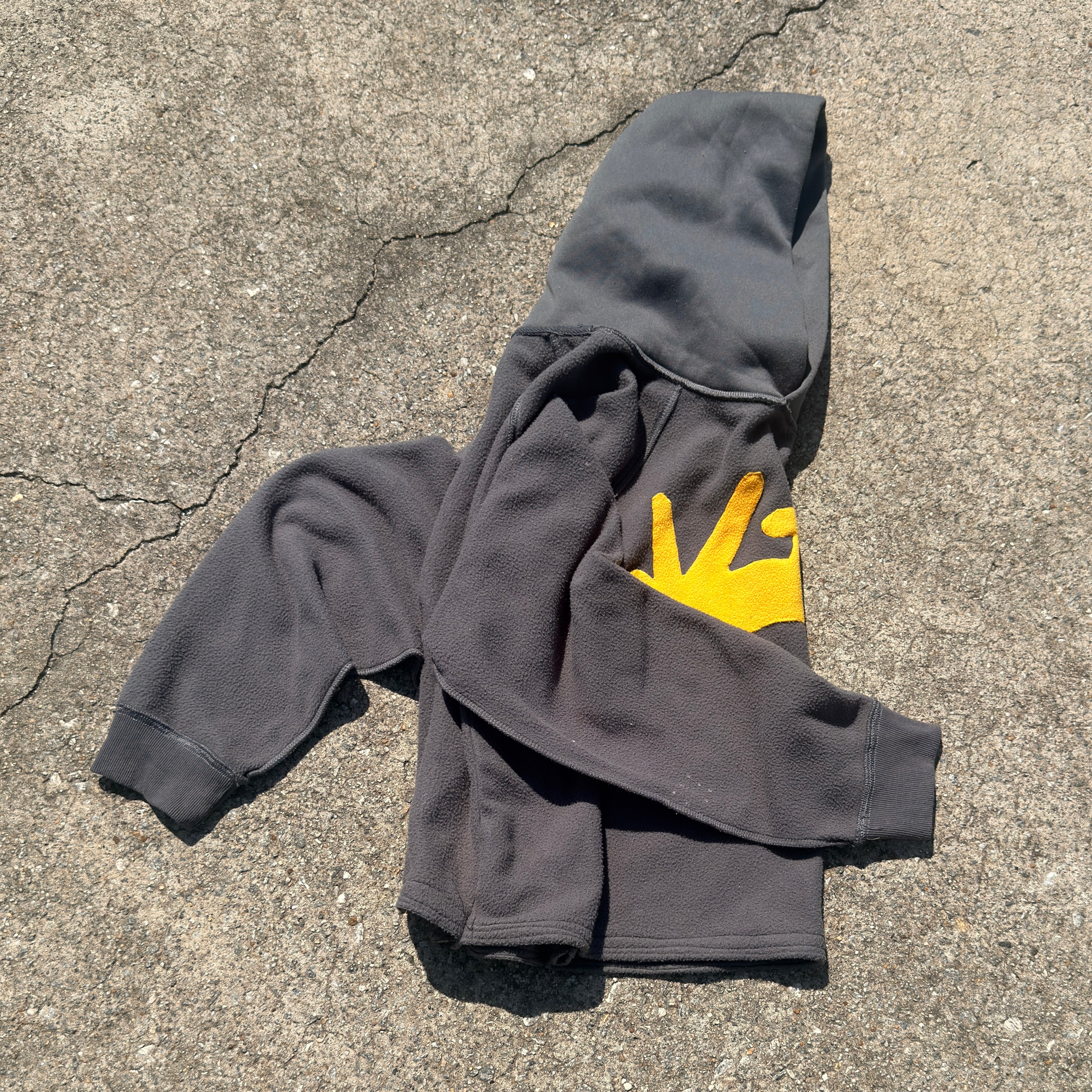 yellow on grey süka hoodie