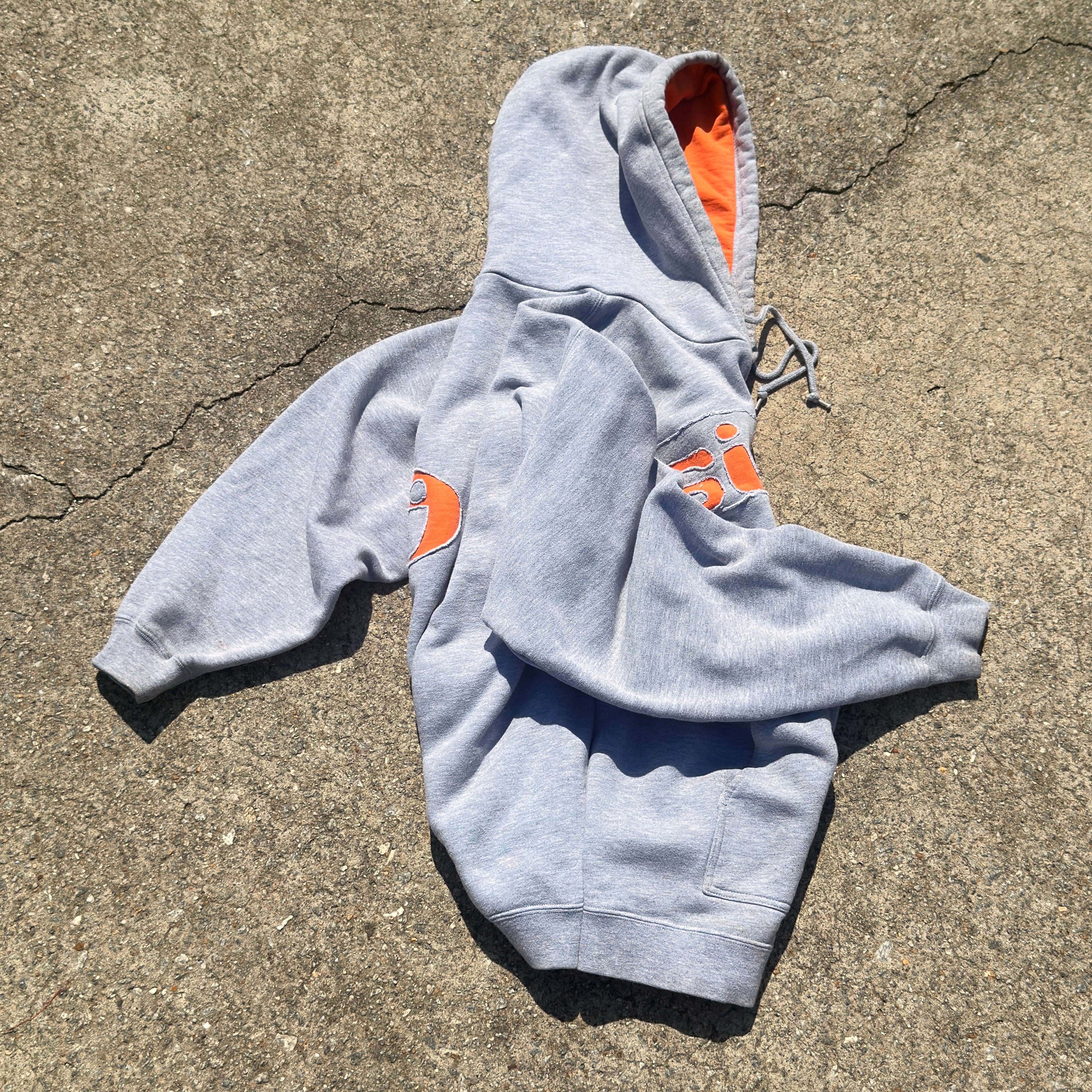 hazard süka grey hoodie