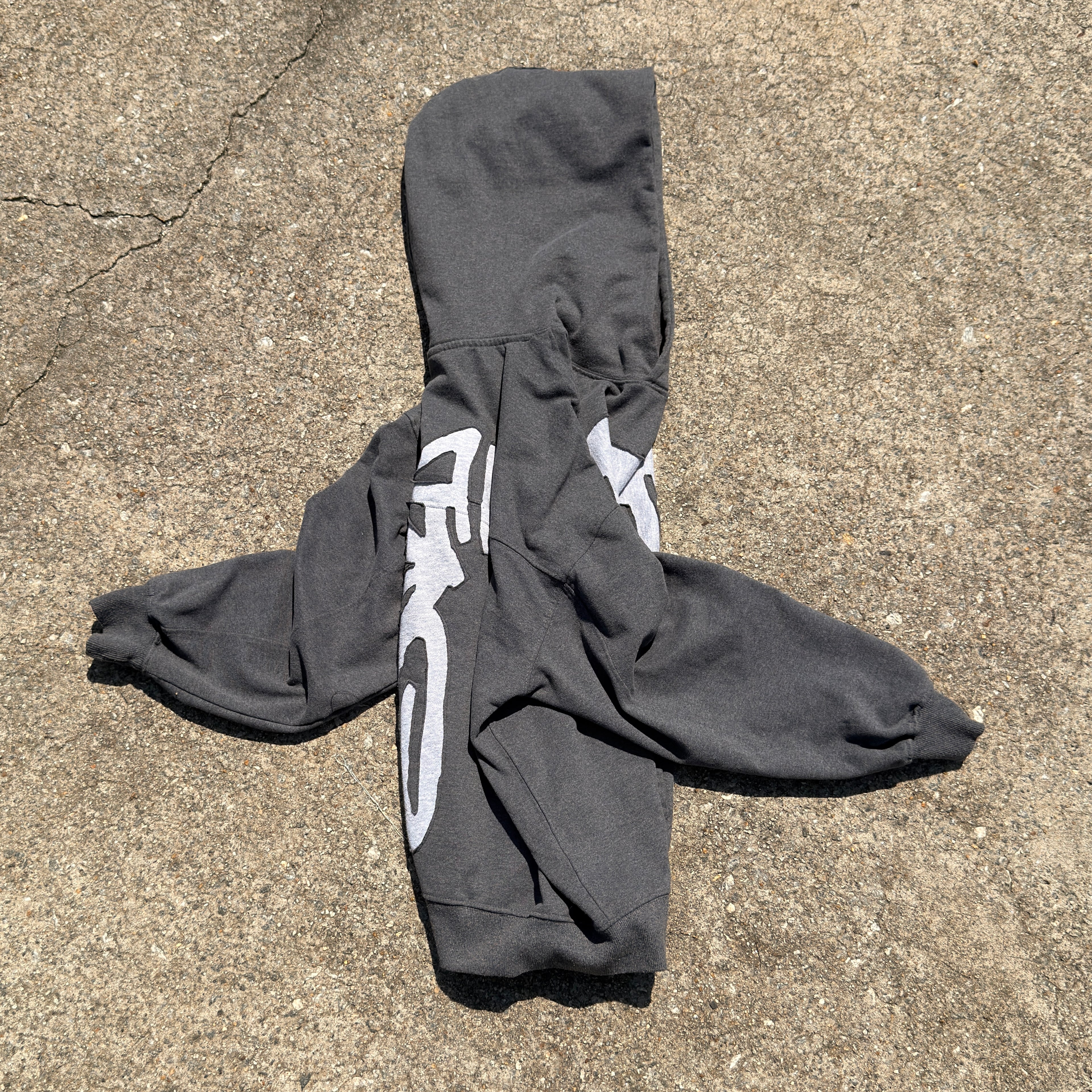 Grey on grey süka hoodie